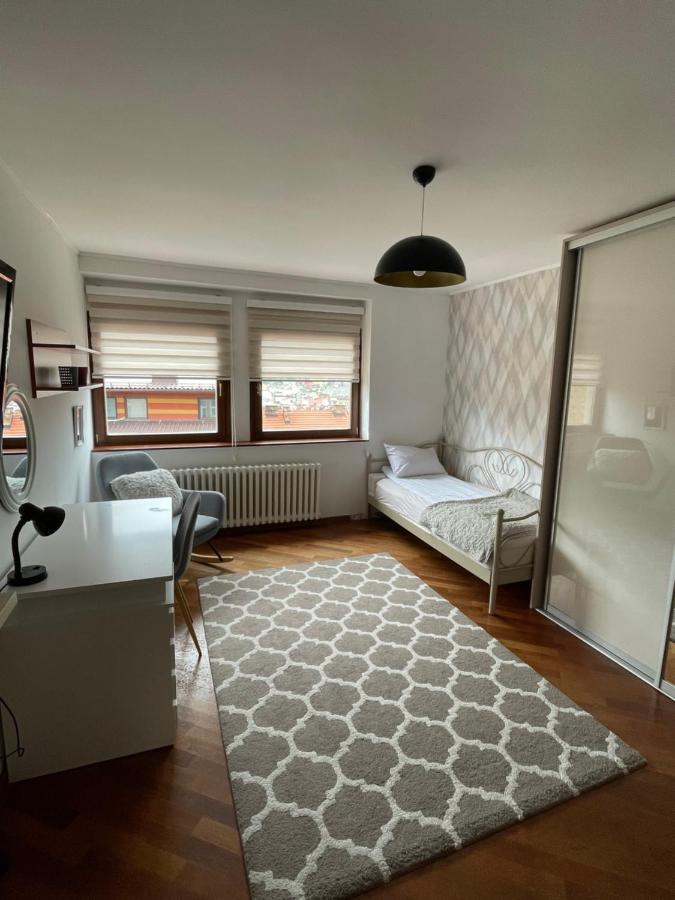 Deluxe Apartment Lejla - Free Garage Parking Sarajewo Zewnętrze zdjęcie